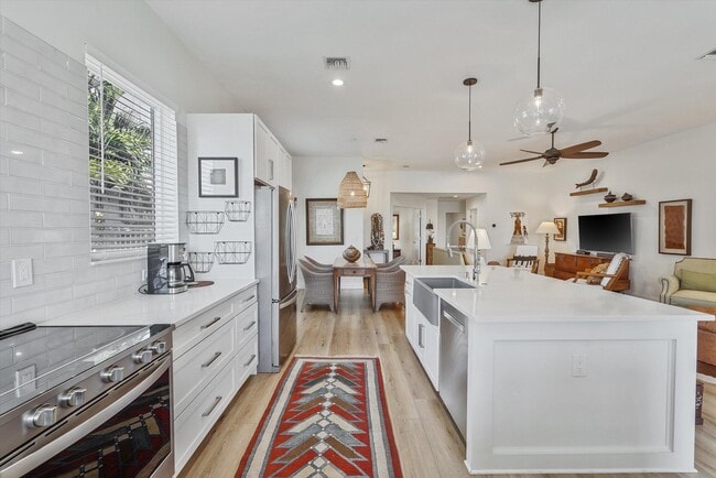 Building Photo - 2622 Country Golf Dr