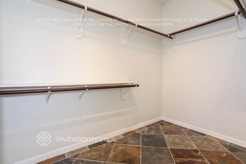 Building Photo - 2117 Shadow Bay Cir