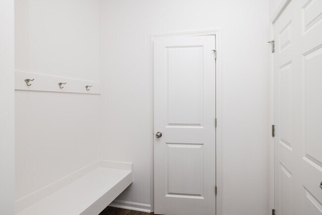 Building Photo - NEW CONSTRUCTION 4BD/2.5 Home in Stonebridge - Golf Course View