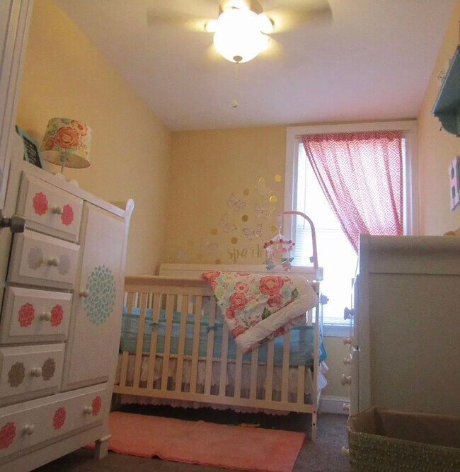 Building Photo - 4434 Marple St
