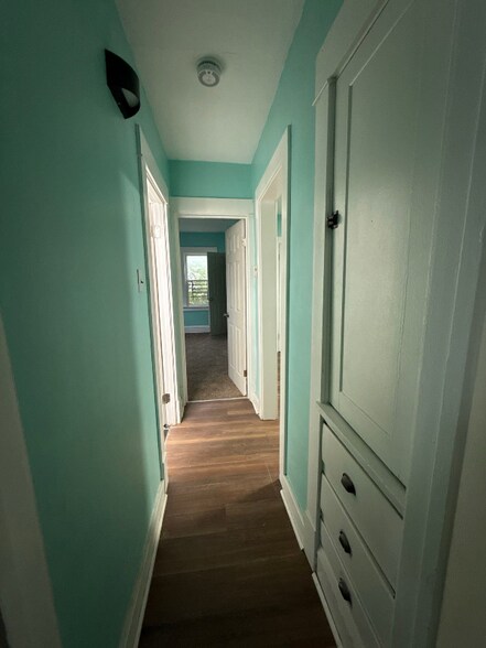 Building Photo - 4111 E 59th St