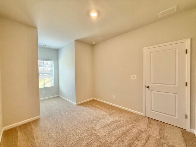 Building Photo - **OFFERING REFUNDABLE APPLICATION FEES** New Construction 3BD, 2.5BA Garner Townhome with a 1-Car...