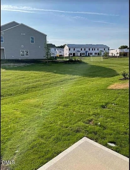 Building Photo - 930 Field Ivy Dr