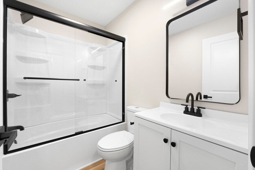 Building Photo - 7933 Basswood Pl