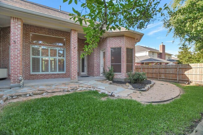Building Photo - 6615 Butler Oaks Ct