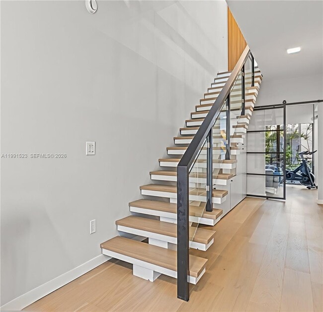 Building Photo - 1055 99th St