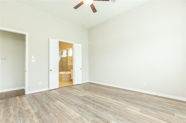 Building Photo - 24131 Cannon Anello Ct