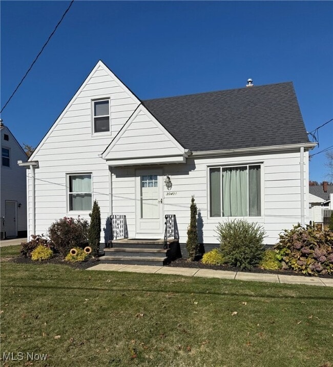 Building Photo - 30401 Mildred Ave