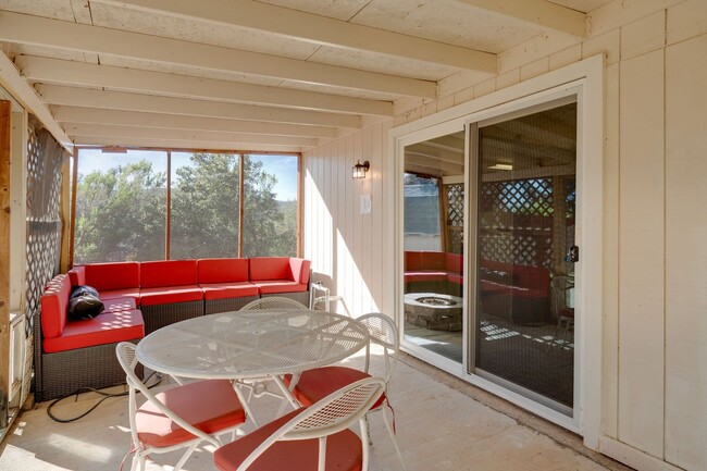 Building Photo - Charming 4 Bedroom Home on Beautiful 10-Acre Property!