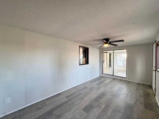 Building Photo - Cute Remodeled 3 Bedroom Home in Bullhead City, AZ