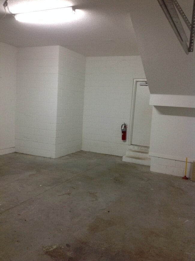 Building Photo - 3581 Clay Brick Rd
