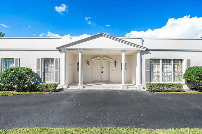 Building Photo - 157 Wells Rd