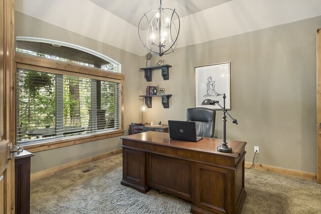 Building Photo - Westside custom home with high end craftsman finishes