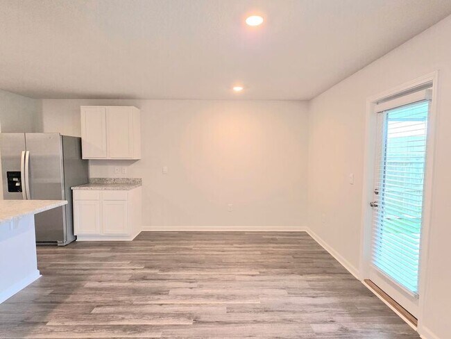 Building Photo - 4389 Tiger Oak Ct