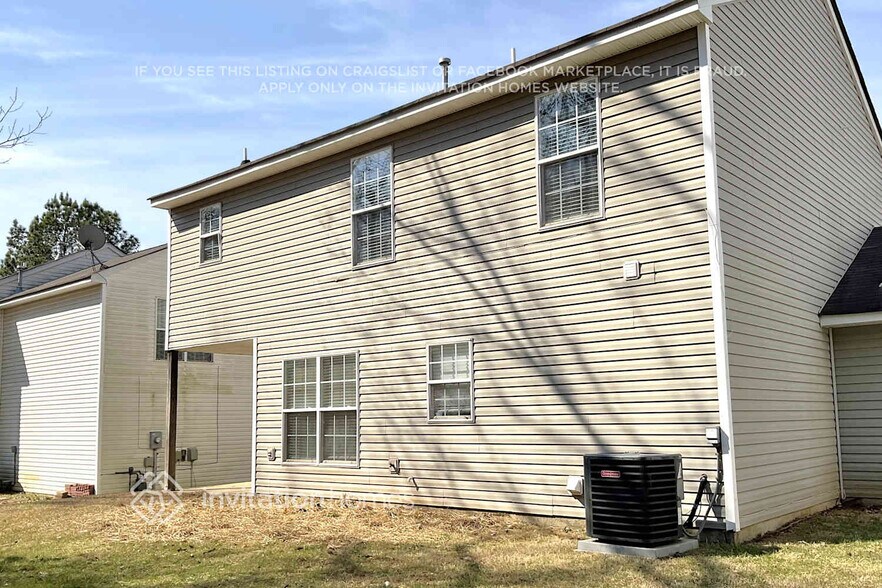 Building Photo - 1320 Harland St