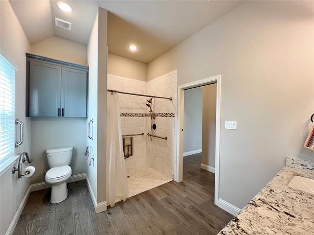 Building Photo - 252 Harvard Ln