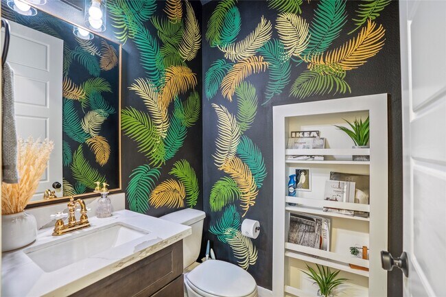 Building Photo - 3802 Buck St