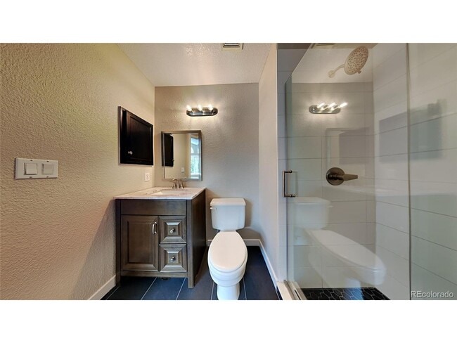 Building Photo - Refined Louisville Townhome — Garage, Gas ...