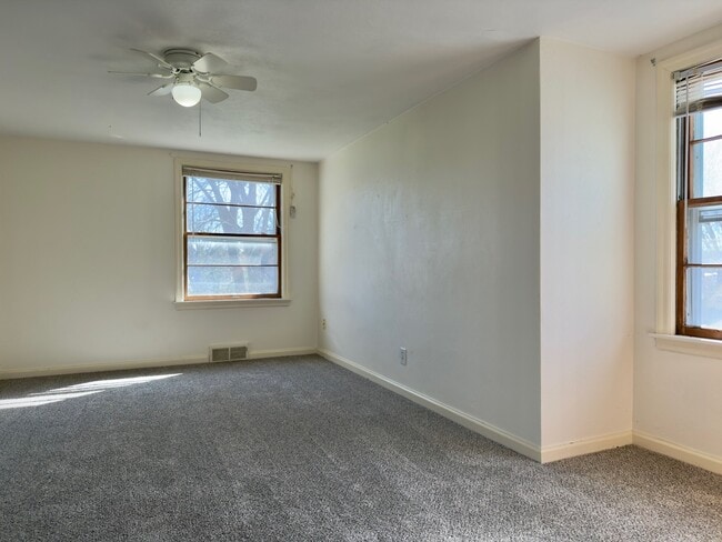 Building Photo - 3105 Burrmont Rd