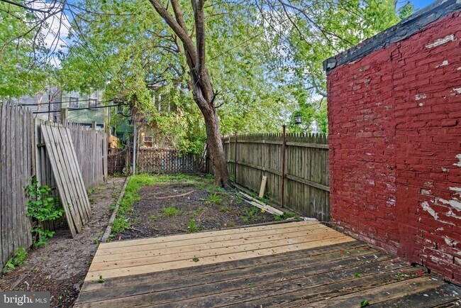 Building Photo - 3553 Emerald St