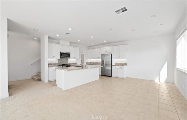Building Photo - 319 Carmona