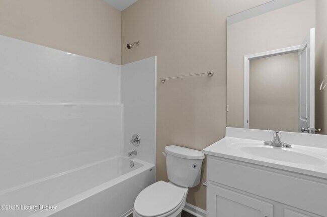 Building Photo - 3200 Maldon Ct