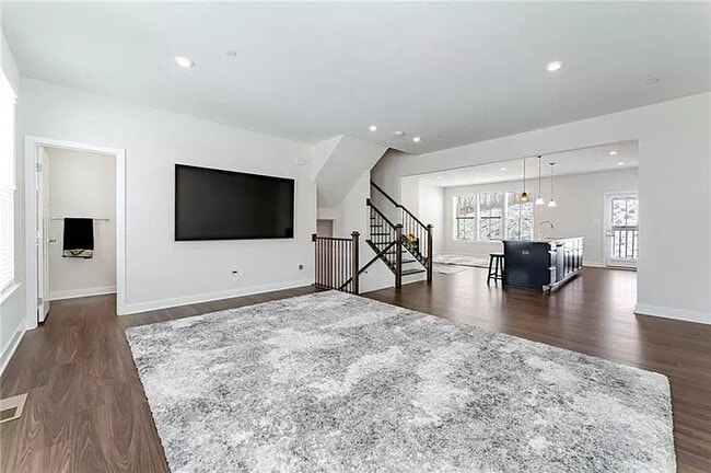 Building Photo - 191 Moyer Hill Dr