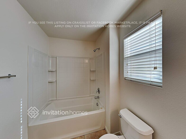 Building Photo - 8925 Robbins Rd