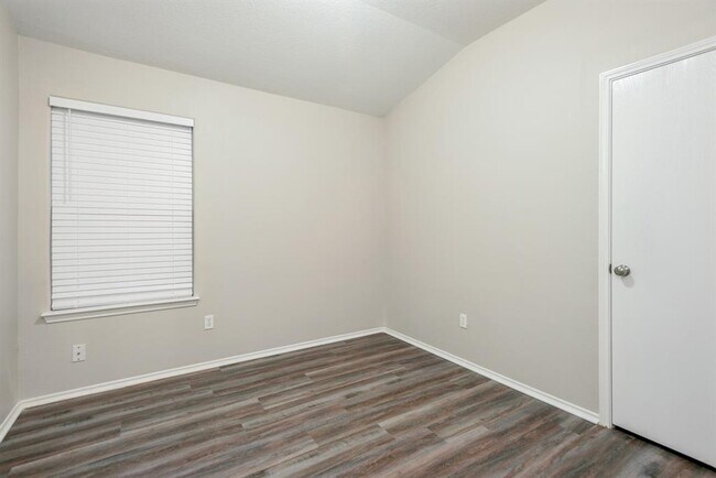 Building Photo - 7518 Mustang Corral Dr