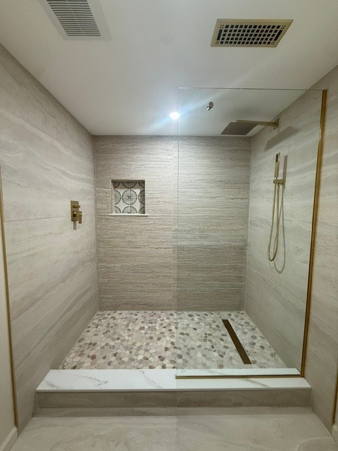 Building Photo - 305 Somerset Dr