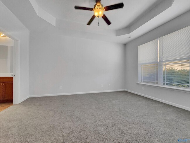 Building Photo - 411 Prom Dr SW