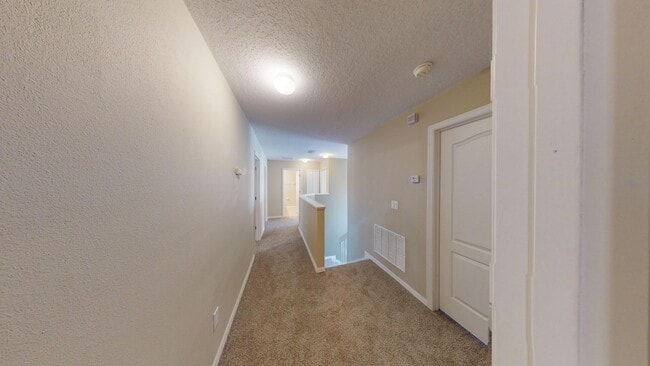 Building Photo - FABULOUS 4/2.5 HOME IN GATED CALABRIA COVE...