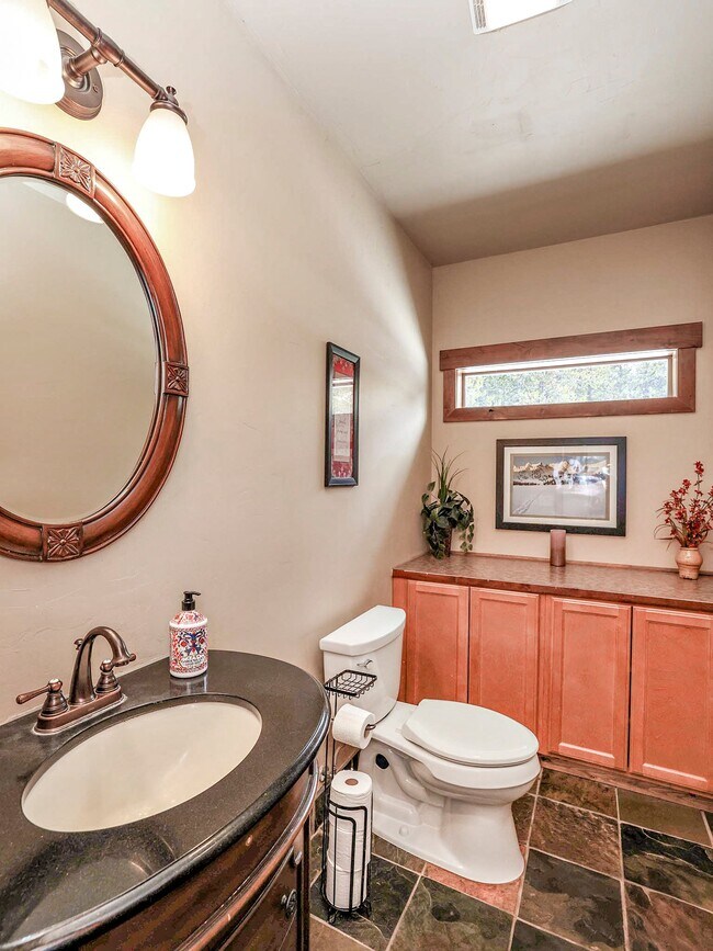Building Photo - 235 Moonridge Dr