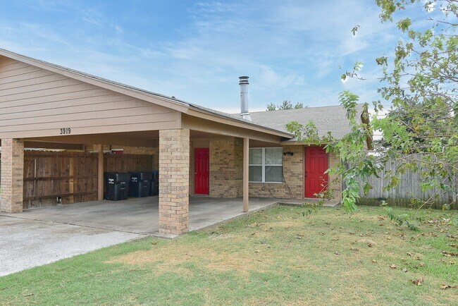 Building Photo - PEPERPORT.3917-3919