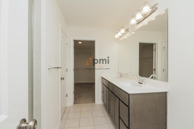 Building Photo - 6643 Prairie Rose Dr