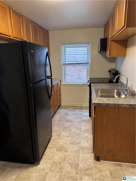 Building Photo - 2228-2236 W Allen St