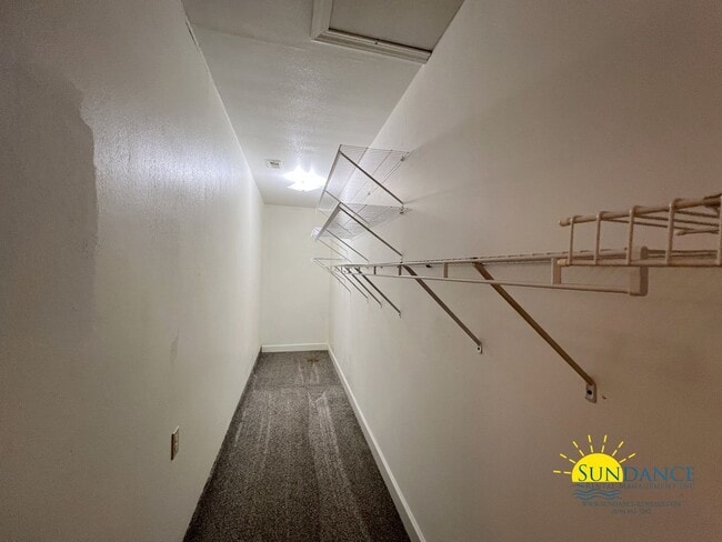 Building Photo - Spacious 3-Bedroom Retreat with New Kitchen Appliances!