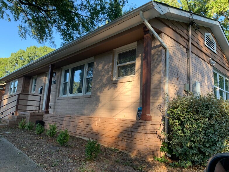 House set back from the street - 3733 Blandwood Dr