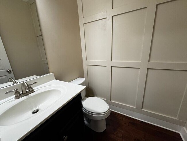 Building Photo - Home in Tech Corridor/Research Park with FENCED YARD and BONUS ROOMS