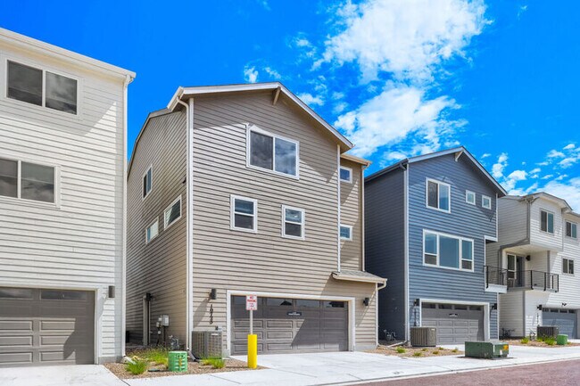 Building Photo - 10725 Lewanee Pt
