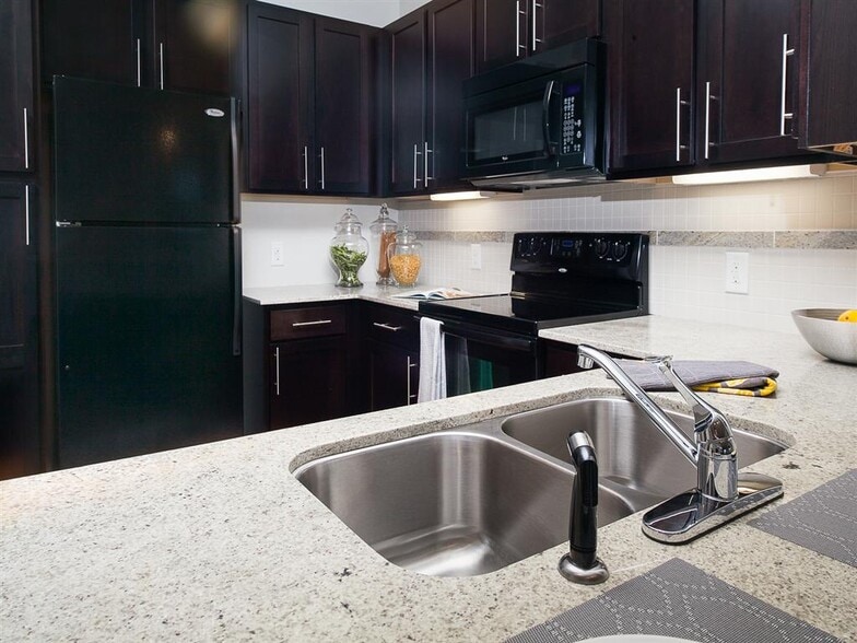 Building Photo - Arches at Glenridge