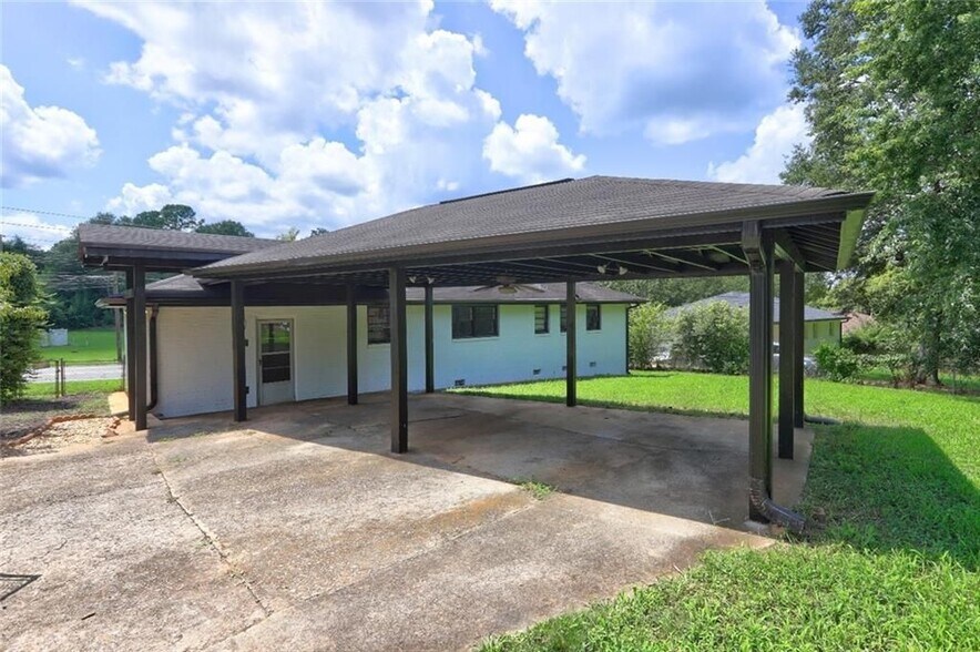 Building Photo - 970 Oglethorpe Ave