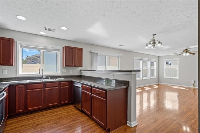 Building Photo - 3698 Roseman Landing
