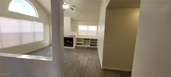 Building Photo - 6561 Avon Ct