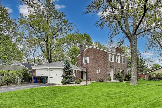 Building Photo - 2515 Gordon Dr