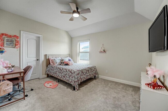 Building Photo - 17012 Pleasanton Cove