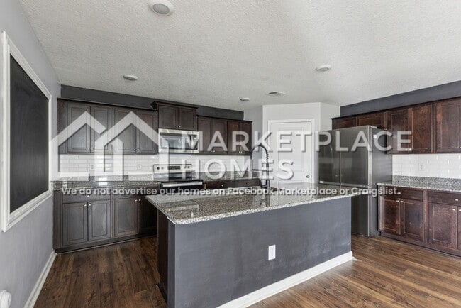 Building Photo - 216 Belle court