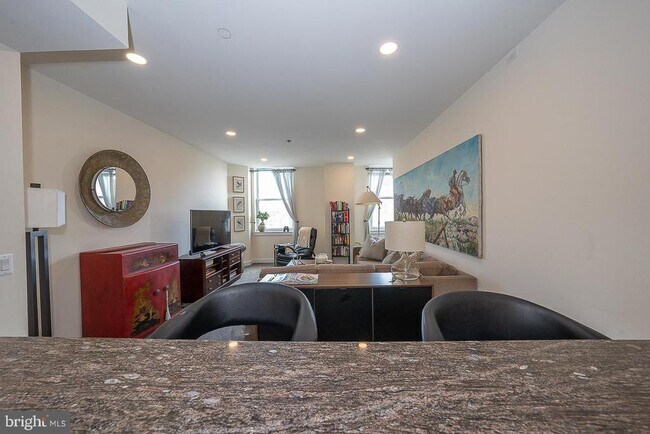 Building Photo - 111 S 15th St