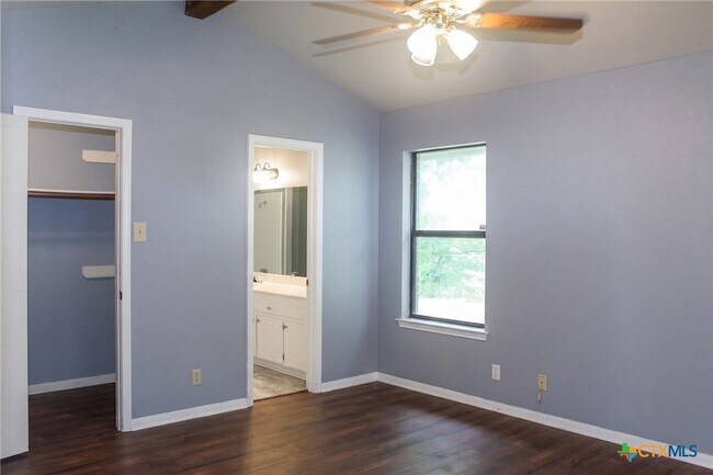 Building Photo - 4916 Glass Mountain Dr