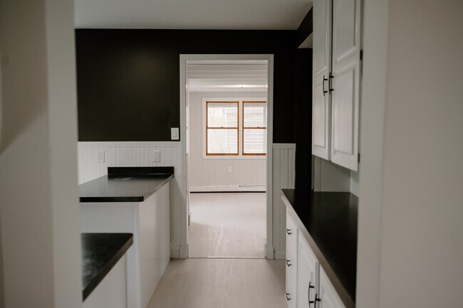 Building Photo - 354 Terrace Blvd